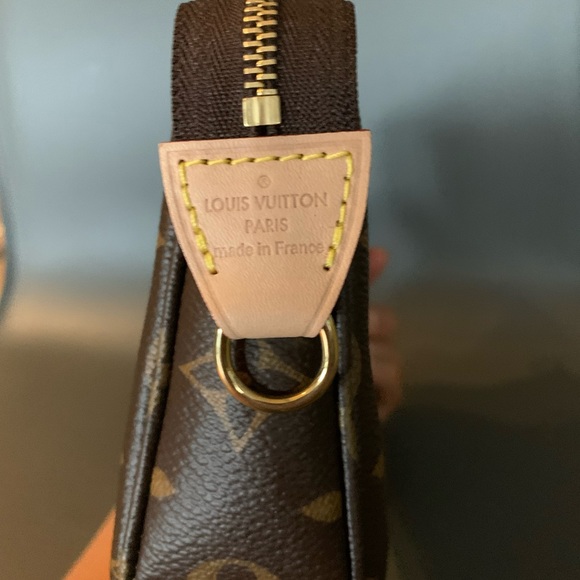 SOLD Louis Vuitton Pochette Accessories Monogram Canvas - Picture 5 of 15